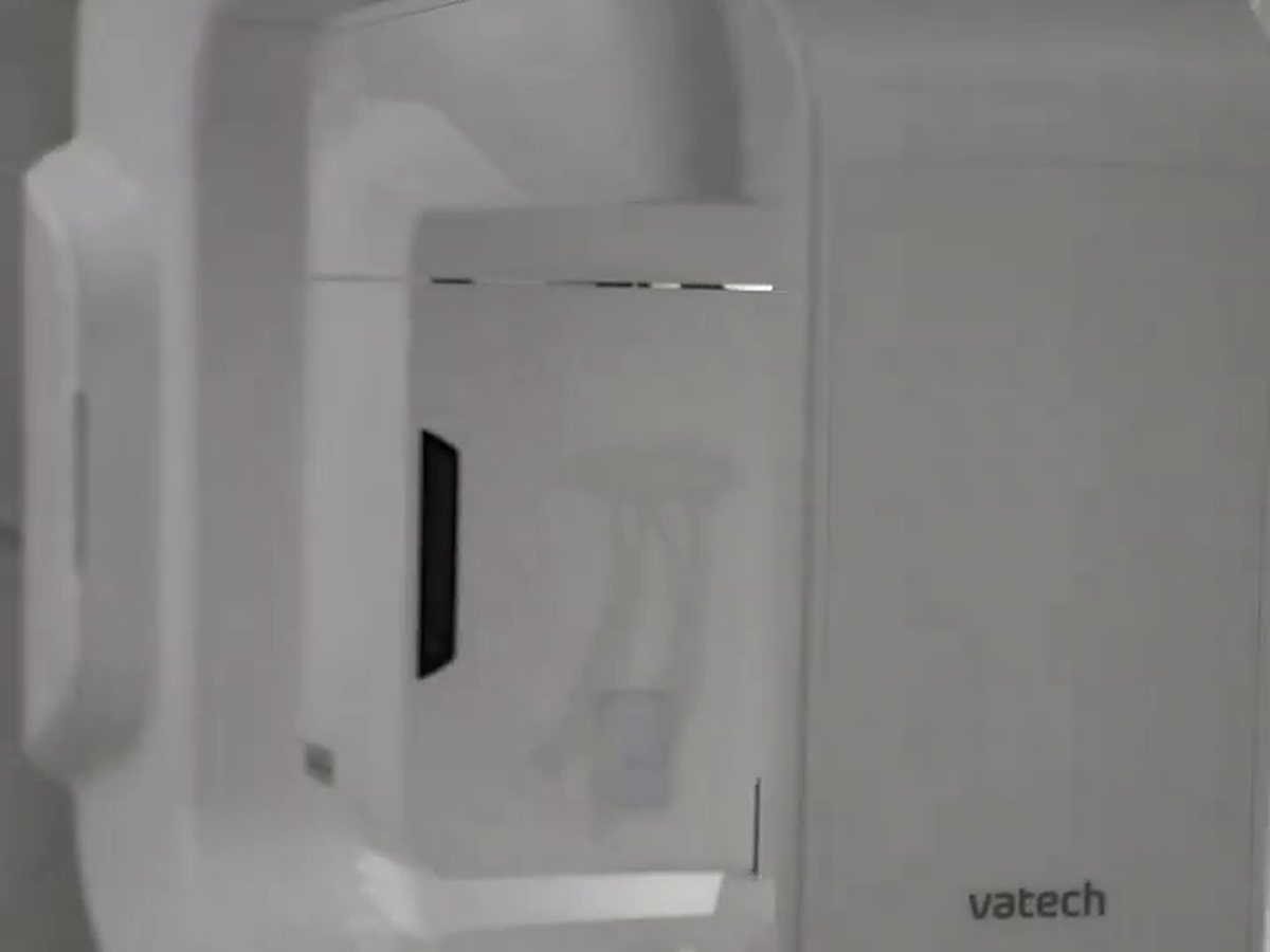 Appareil de radiologie panoramique et 3D du Centre Dentaire Chifaa